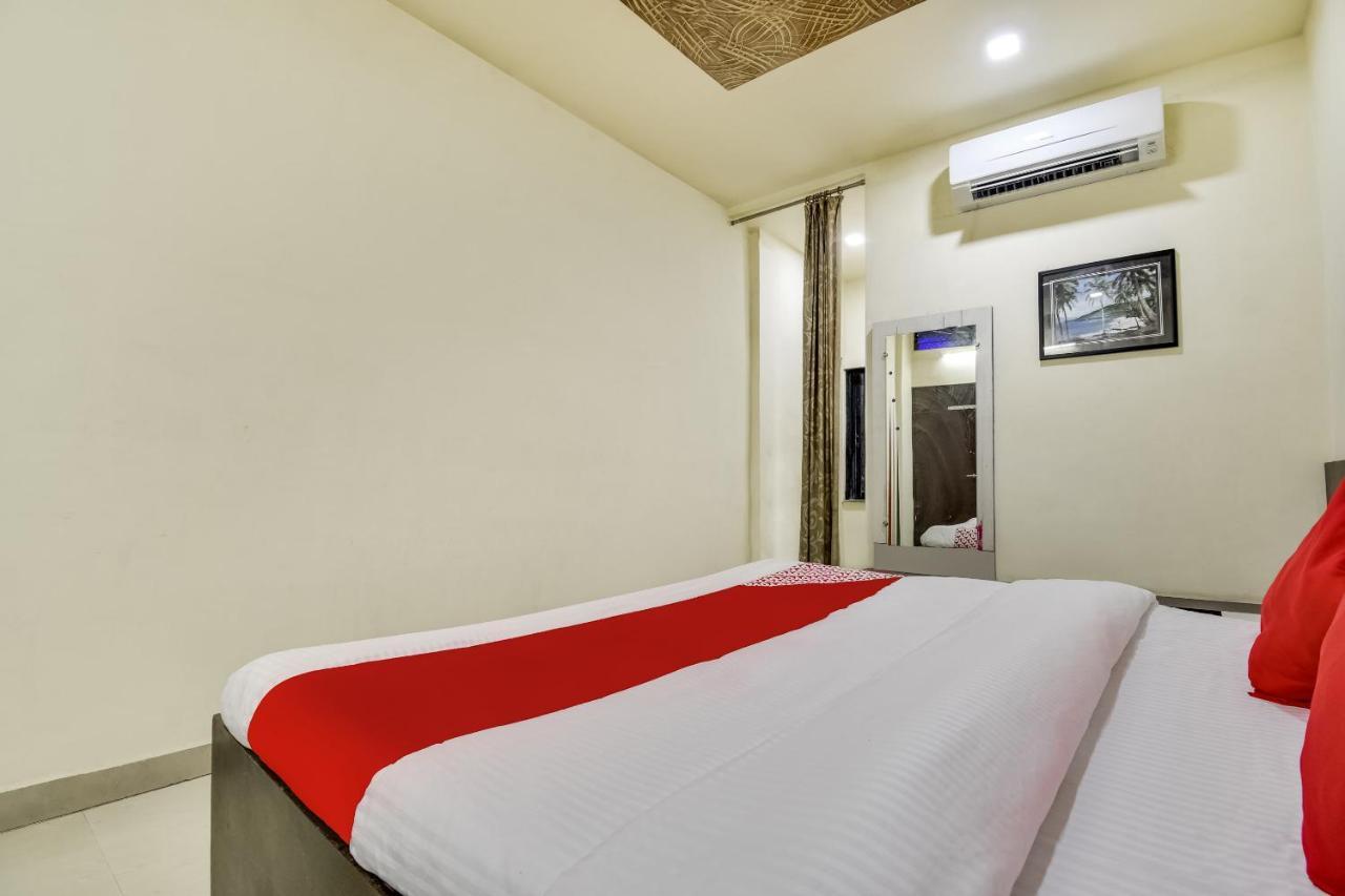 โอโย 69828 โฮเต็ล อารยัน Hotel Khamgaon ภายนอก รูปภาพ